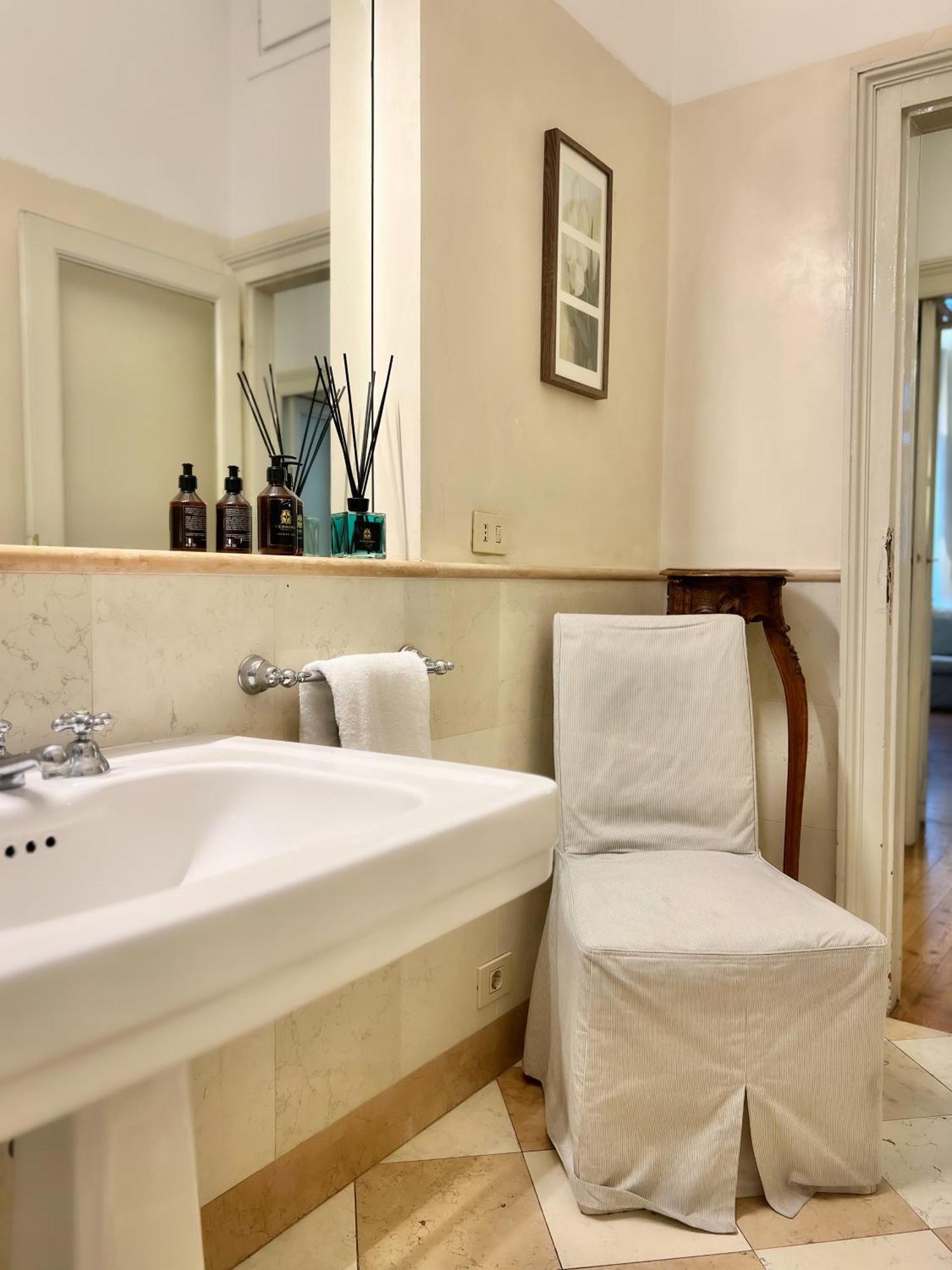 Comecasa 2 Bedrooms Apartment In Via Curtatone Mediolan Zewnętrze zdjęcie